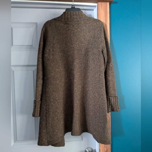 DONATED. Ivory women's size small soft wool sweater cardigan - Picture 5 of 16